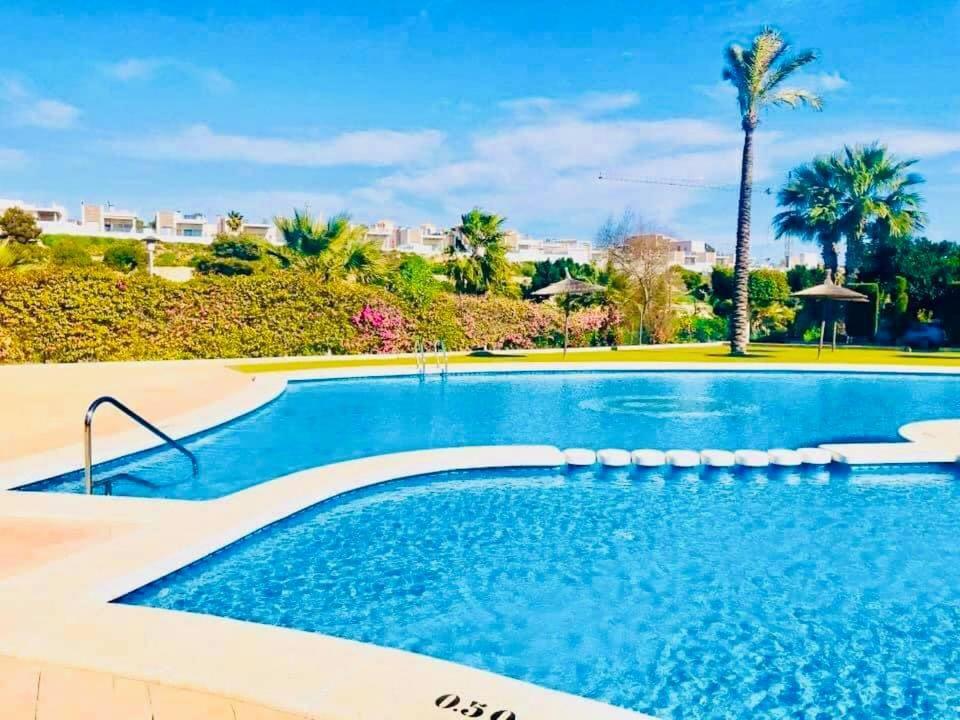 Casa Beth Villamartin 2 Bedroom/ 2 Bathroom With Pool 오리후엘라 외부 사진